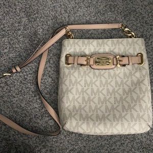 Michael Kors - cross body